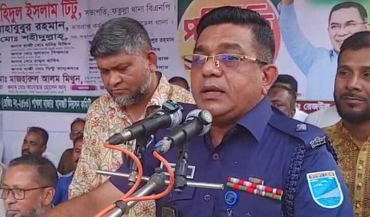 ফতুল্লা বিএনপি নেতার প্রশংসায় ওসির রাজনৈতিক বক্তব্য ফেসবুকে ভাইরাল